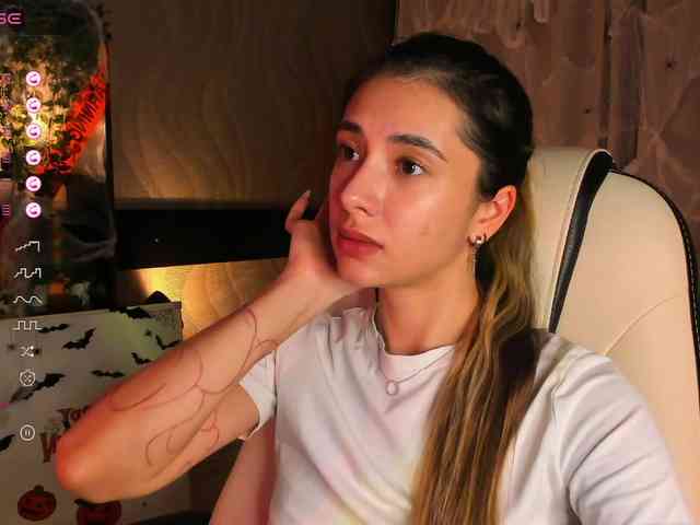 DarlaBelle webcam