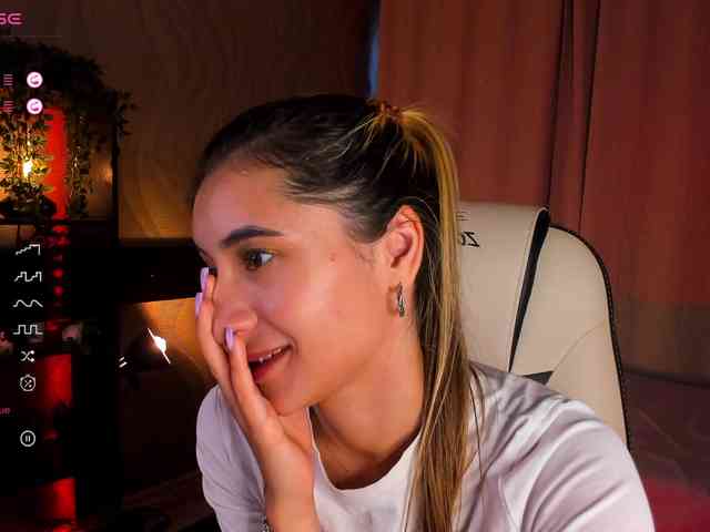 DarlaBelle webcam