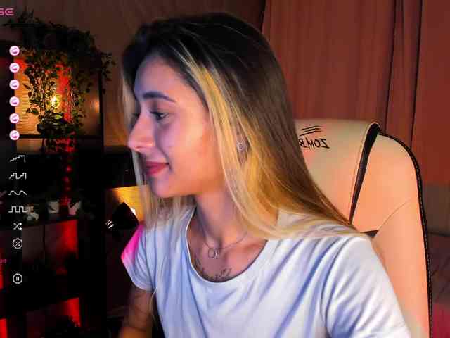 DarlaBelle webcam