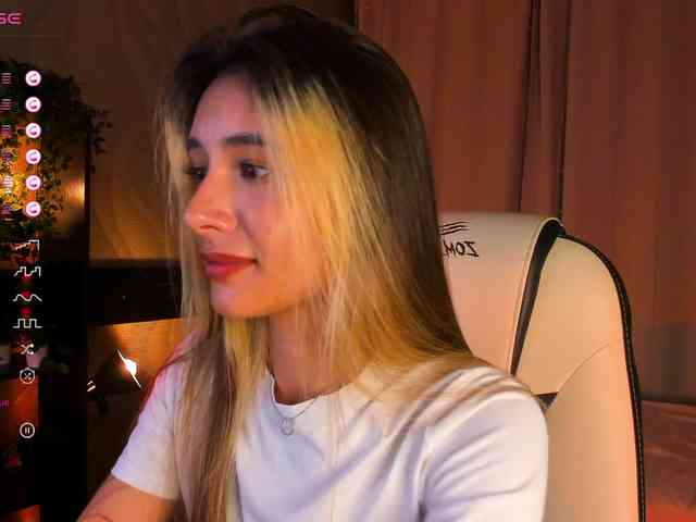 DarlaBelle webcam