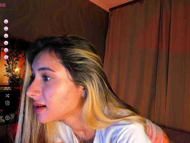 DarlaBelle webcam