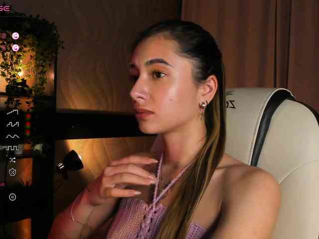 DarlaBelle Live Webcam on BongaCams