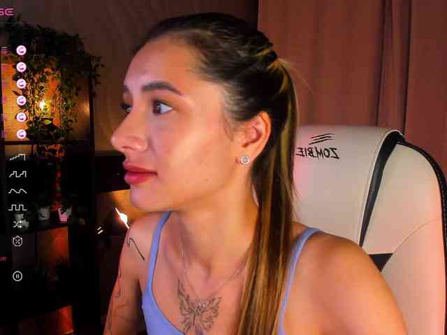 DarlaBelle webcam