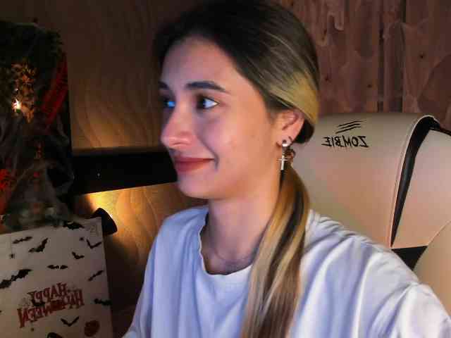 DarlaBelle webcam