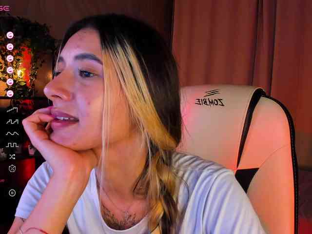 DarlaBelle webcam