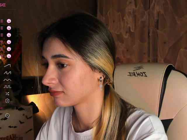 DarlaBelle webcam