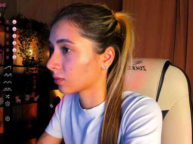 DarlaBelle webcam