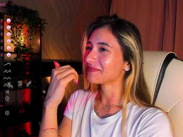 DarlaBelle webcam