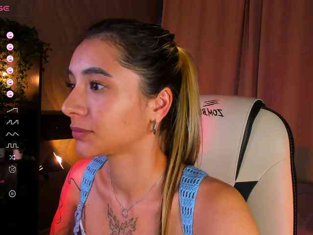 DarlaBelle webcam