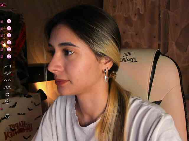 DarlaBelle webcam