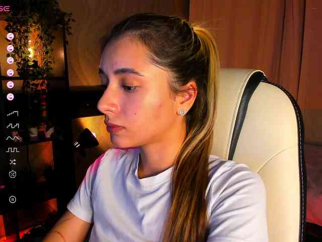 DarlaBelle Live Webcam on BongaCams