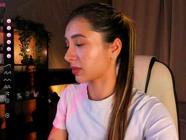 DarlaBelle webcam