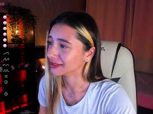 DarlaBelle webcam