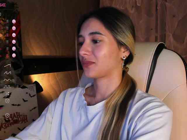 DarlaBelle webcam