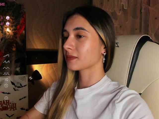 DarlaBelle webcam