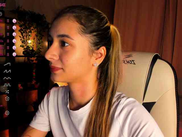 DarlaBelle webcam