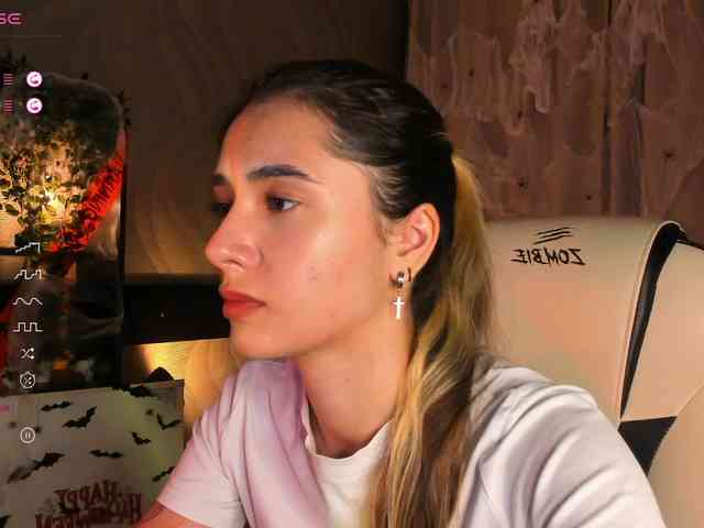 DarlaBelle webcam