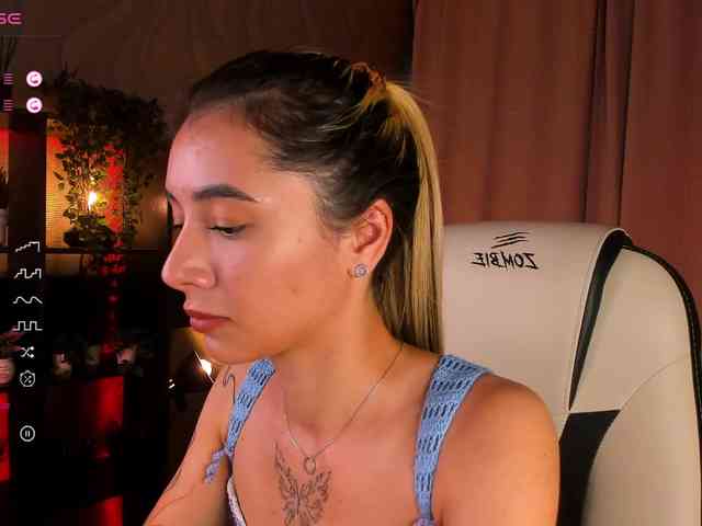 DarlaBelle webcam