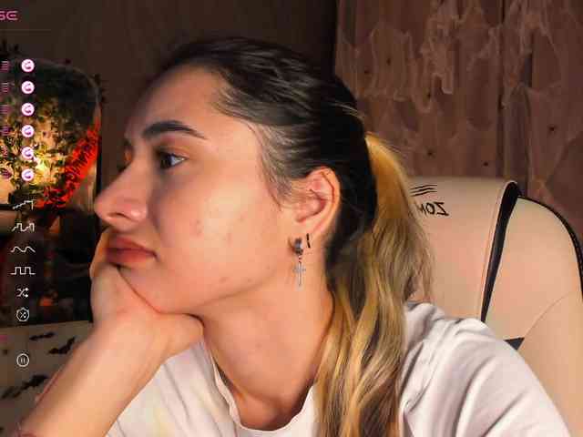 DarlaBelle webcam