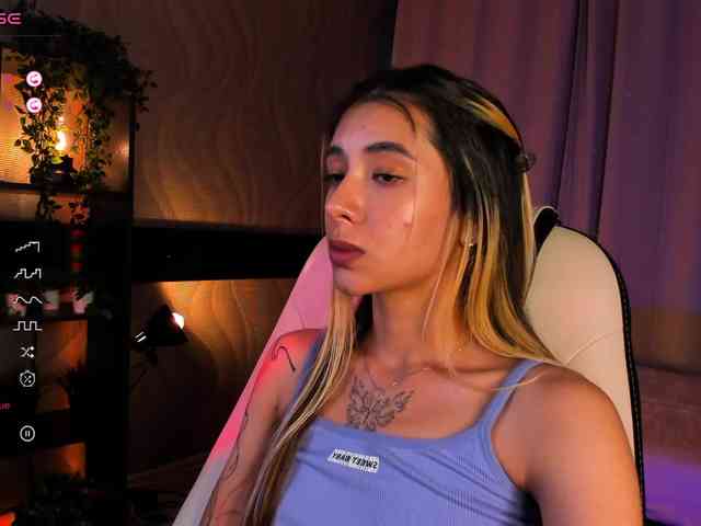 DarlaBelle webcam