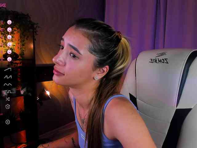 online chat DarlaBelle