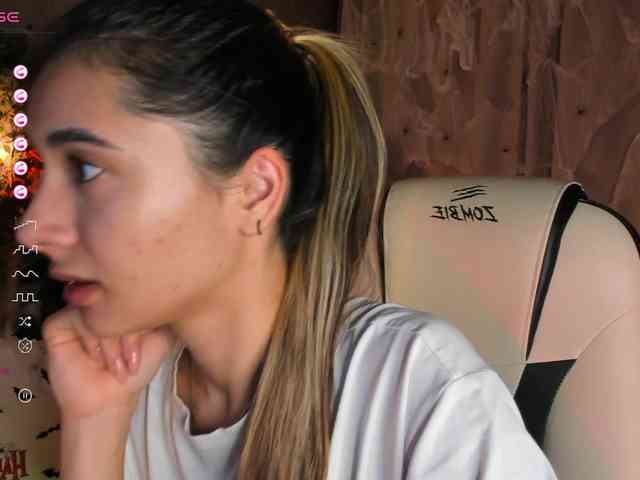 DarlaBelle webcam
