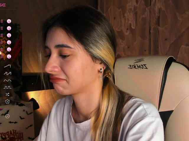 DarlaBelle webcam