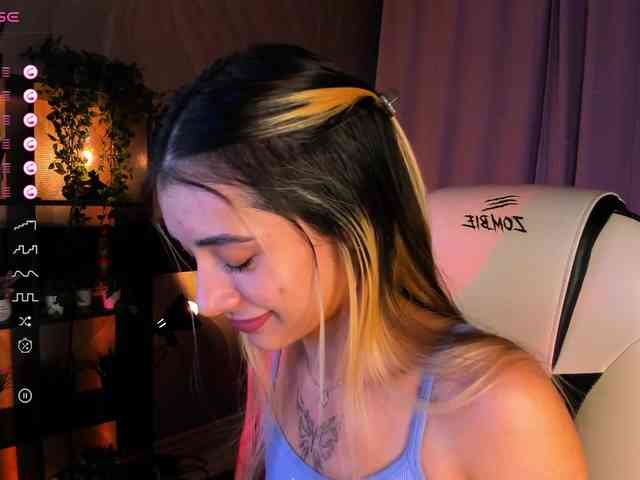 DarlaBelle webcam