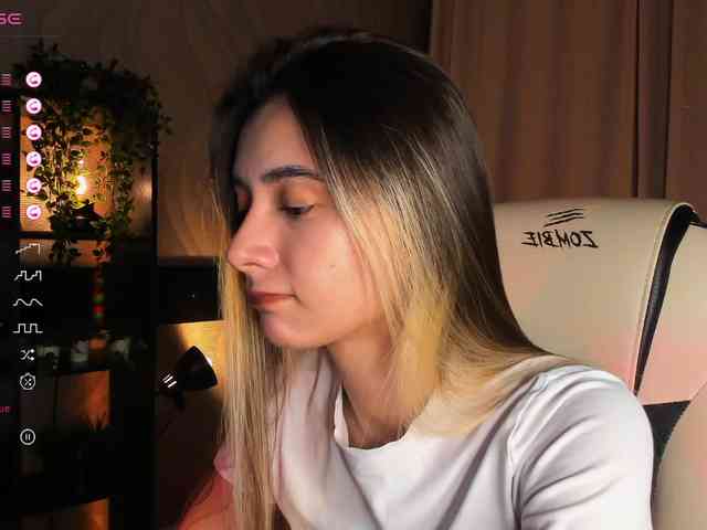 DarlaBelle webcam