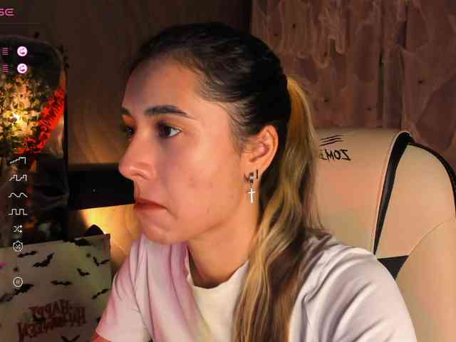 DarlaBelle webcam