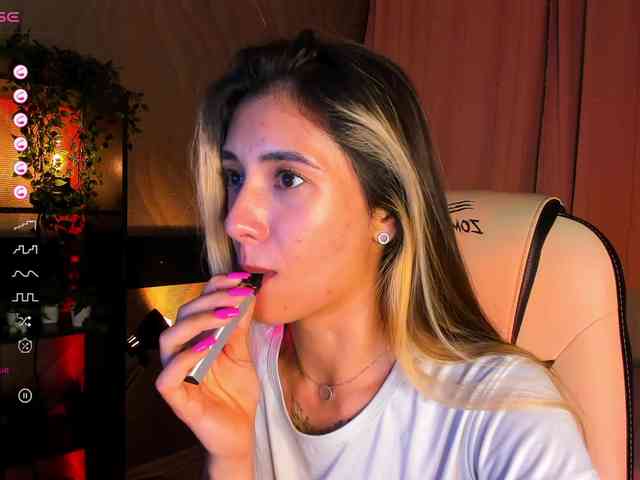 DarlaBelle webcam