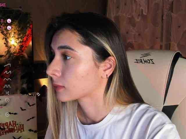 DarlaBelle webcam