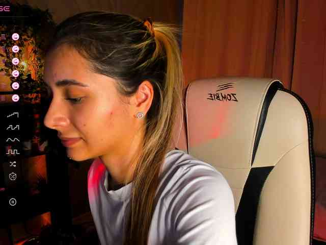 DarlaBelle webcam