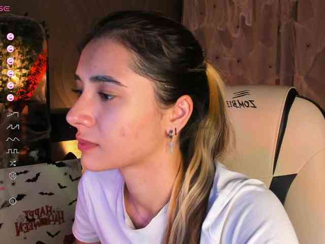 DarlaBelle webcam