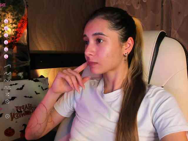 DarlaBelle webcam