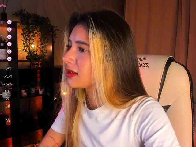 DarlaBelle webcam