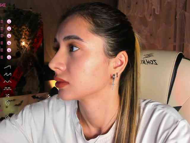 DarlaBelle webcam