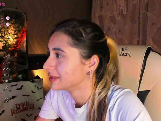 DarlaBelle webcam