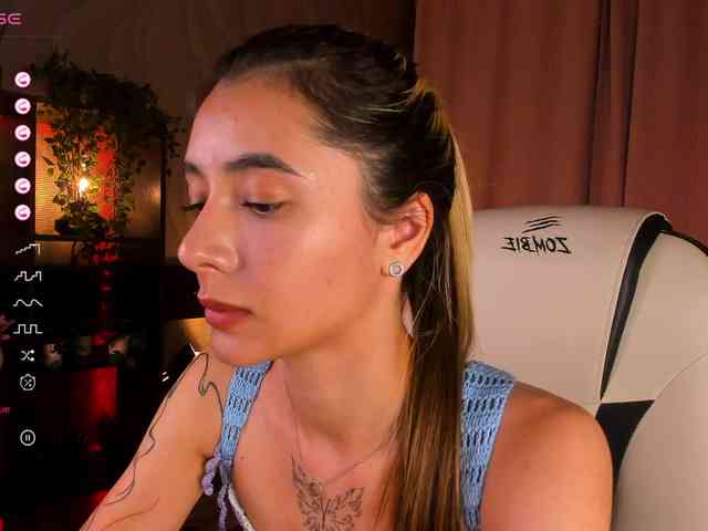 DarlaBelle webcam