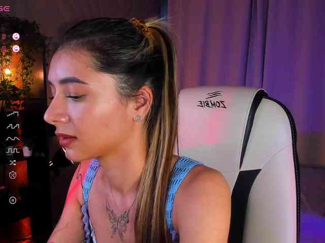 DarlaBelle webcam