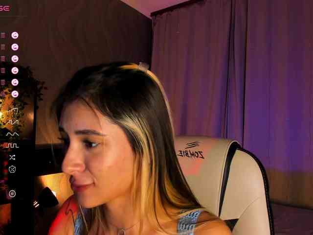 DarlaBelle webcam