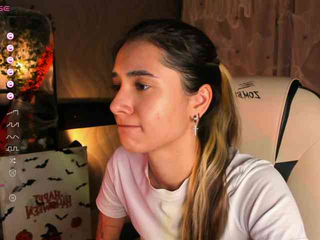 DarlaBelle webcam