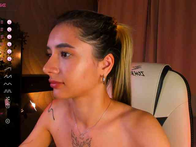 DarlaBelle webcam