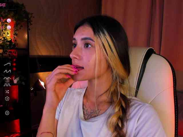 DarlaBelle webcam