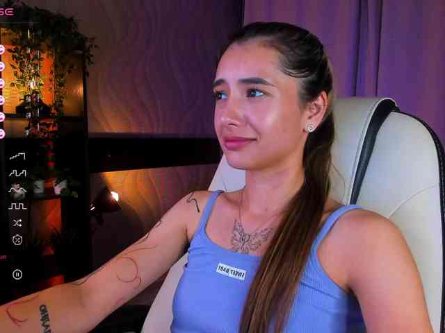 DarlaBelle webcam