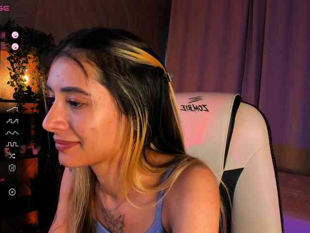 DarlaBelle webcam