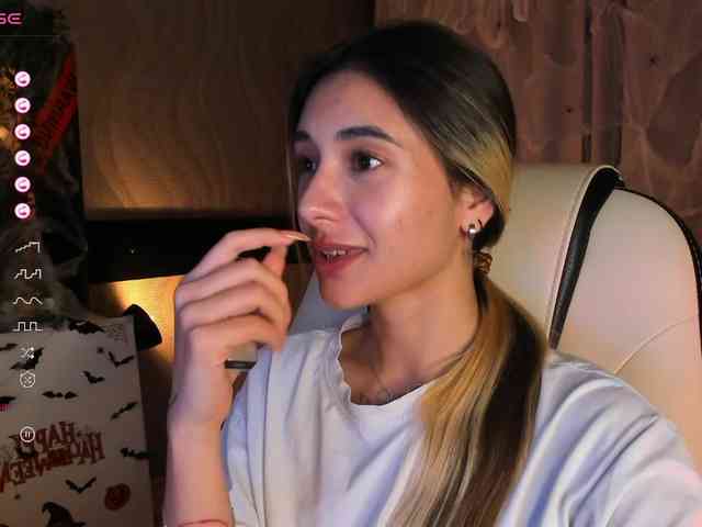 DarlaBelle webcam