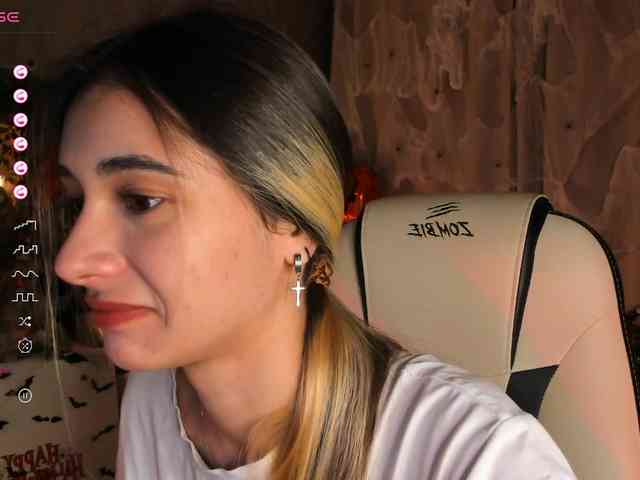 DarlaBelle webcam