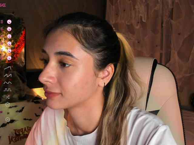 DarlaBelle webcam