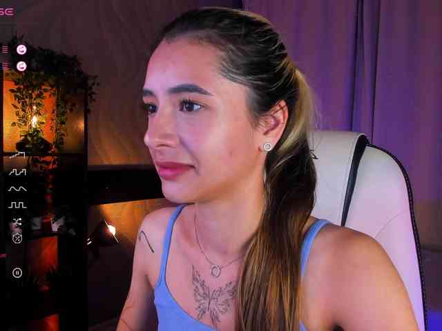 DarlaBelle webcam